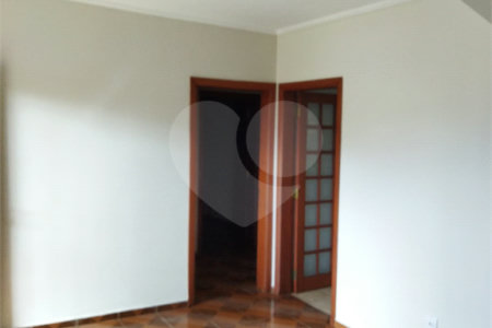 Sobrado à venda com 3 suítes em Vila Thais, Atibaia, SP