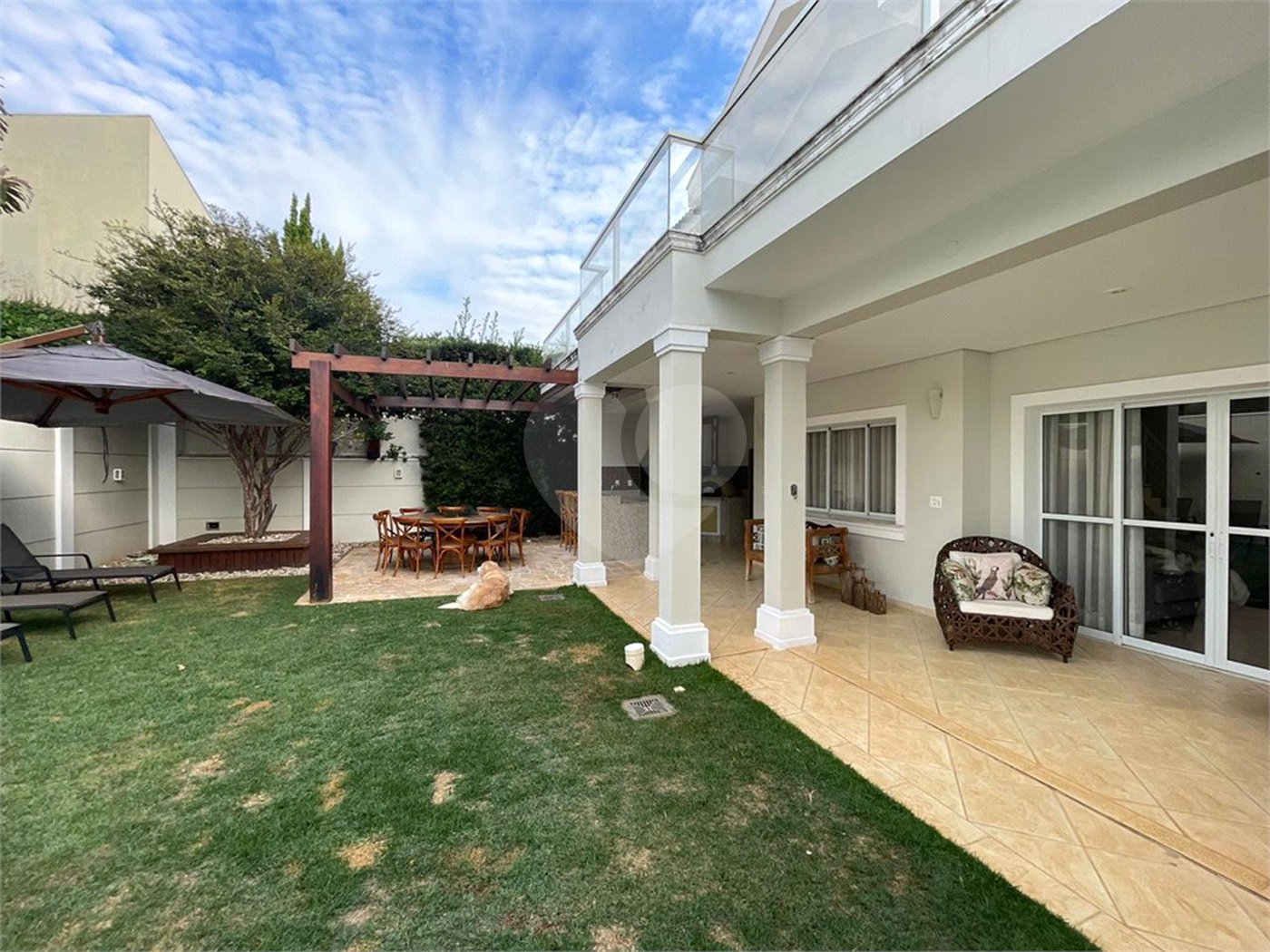 Casa à venda com 3 suítes no condomínio Villagio Di Verona, Vinhedo - SP