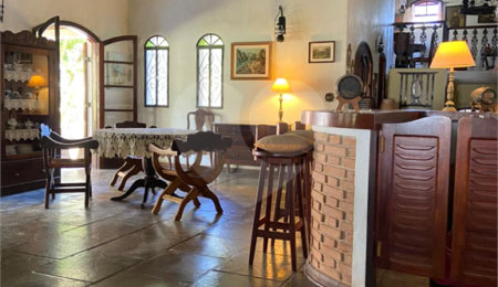 Casa à venda com 4 quartos, sendo 1 suíte, em Portal das Pedras-canedos (batatuba), Piracaia, SP