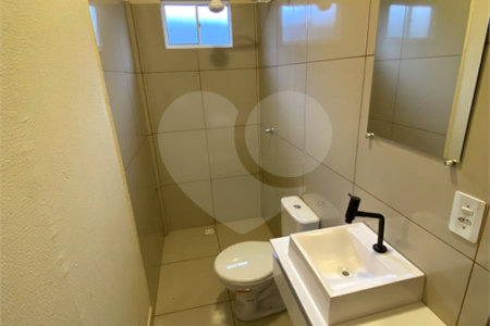 Casa para alugar com 3 quartos, sendo 1 suíte, em Parque das Aroeiras, Ponta Porã, MS