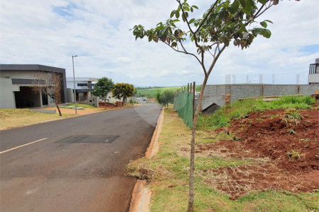 Terreno à venda no condomínio Alto da Boa Vista Cravinhos, Cravinhos - SP