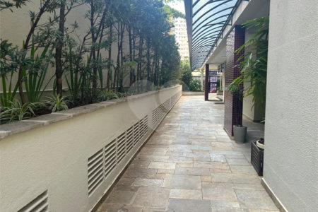 Apartamento à venda com 4 quartos, sendo 2 suítes, em Pinheiros, São Paulo, SP