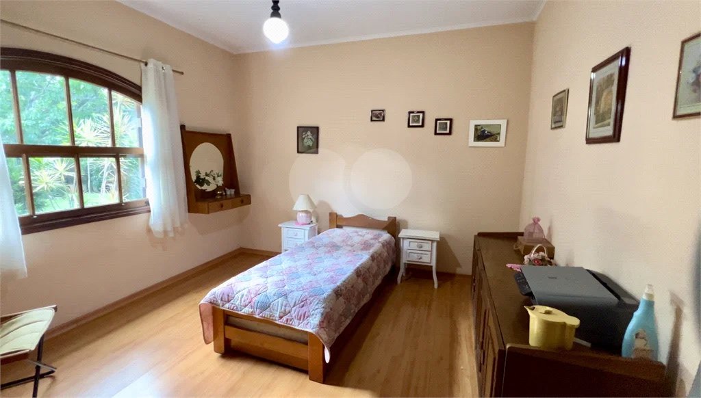 Chácara à venda com 4 quartos, sendo 1 suíte, em Pinheirinho, Vinhedo, SP