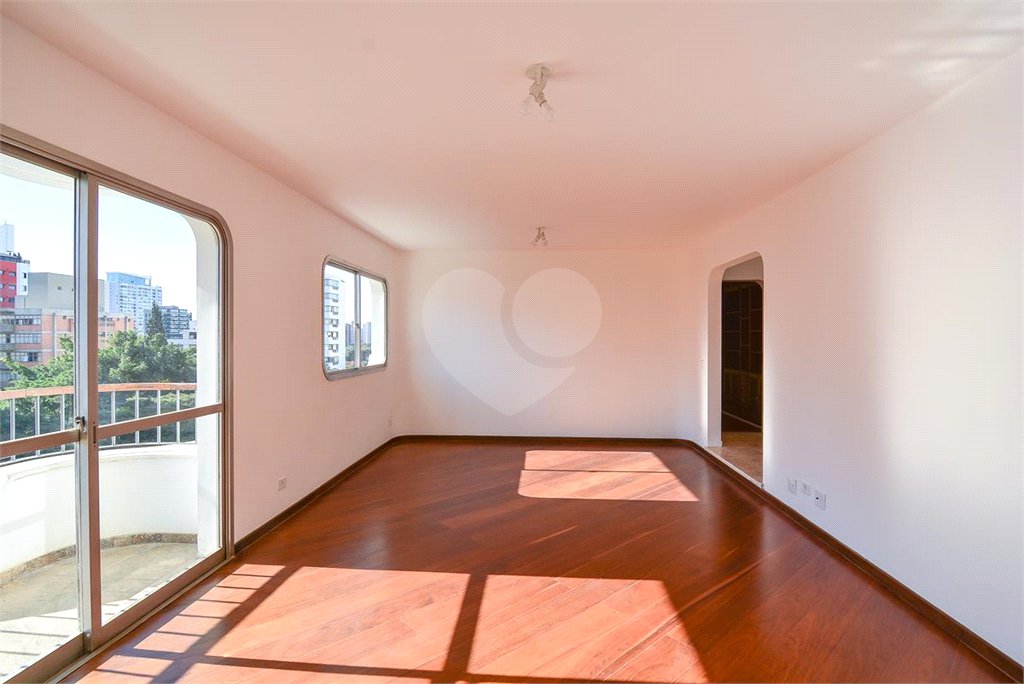 Apartamento à venda com 4 quartos, sendo 2 suítes,  em Brooklin Paulista, São Paulo, SP