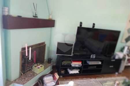 Sobrado à venda com 3 quartos, sendo 1 suíte,  em Santa Teresinha, São Paulo, SP