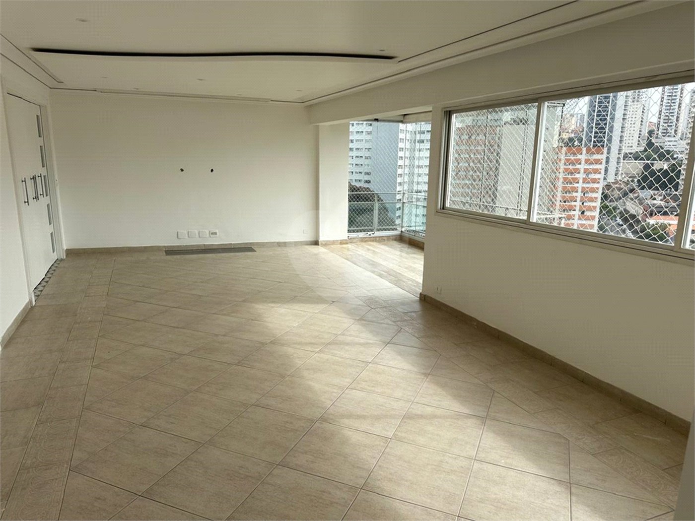 Apartamento para alugar com 3 suítes em Santana, São Paulo, SP