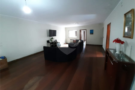 Casa à venda com 5 quartos, sendo 1 suíte, em Jardim Franca, São Paulo, SP