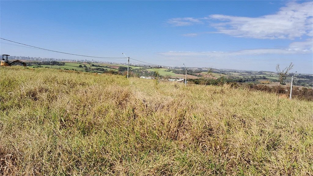 Terreno à venda no Bairro Vale do Sol em Piracicaba - SP.