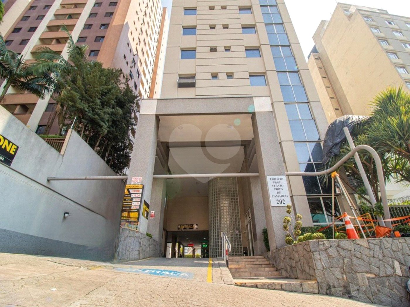 Conjunto comercial com 32 m², garagem, à venda na Bela Vista