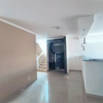 Casa com Suíte Master, Closet, Piscina e Espaço Gourmet Próxima ao Parque Ecológico- 03 quartos -com quintal