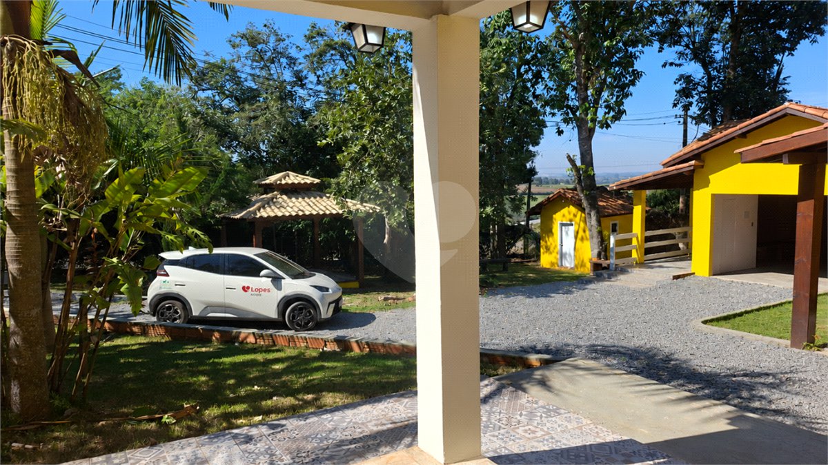 Chácara à venda com 3 suítes em Vila Xisto, São Miguel Arcanjo, SP