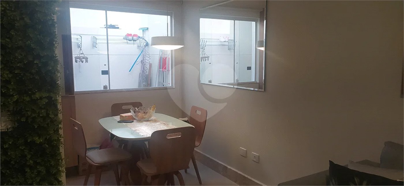 Casa à venda com 2 suítes no condomínio Residencial Veneza, São Paulo - SP