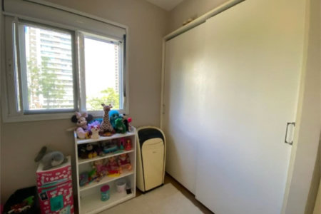 Apartamento à venda com 3 quartos, sendo 1 suíte,  em Vila Andrade, São Paulo, SP