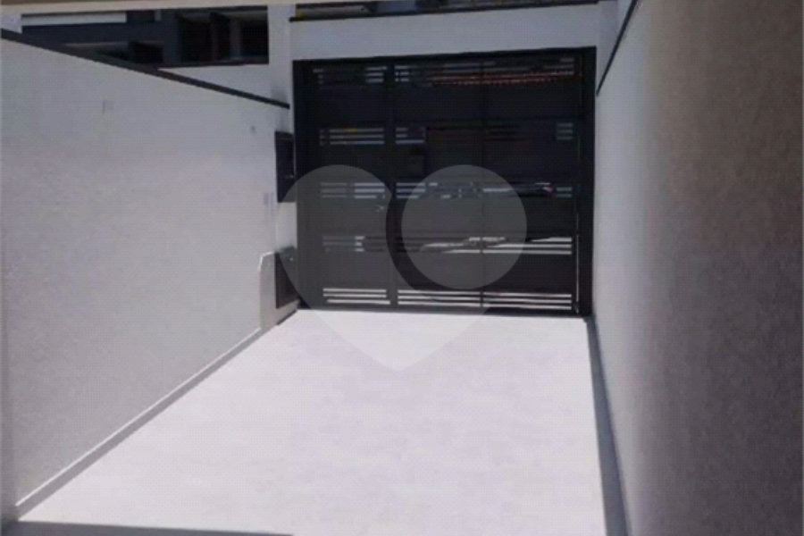 Sobrado à venda com 3 quartos, sendo 1 suíte,  em Jardim Maristela, São Paulo, SP