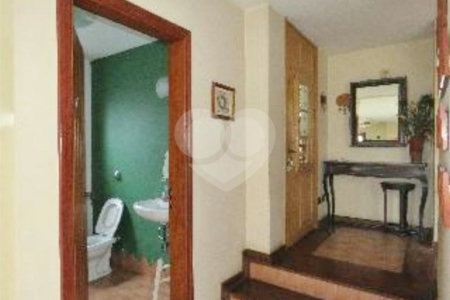 Casa à venda com 4 quartos, sendo 1 suíte, em Planalto Paulista, São Paulo, SP