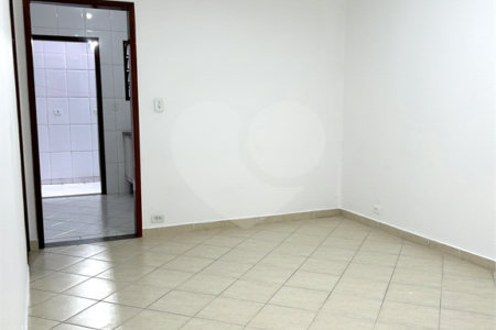 Casa para alugar com 2 quartos, sendo 1 suíte, no condomínio Terra Nostra III, São Paulo - SP