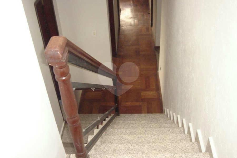 Sobrado à venda com 6 quartos, sendo 2 suítes, em Santana, São Paulo, SP