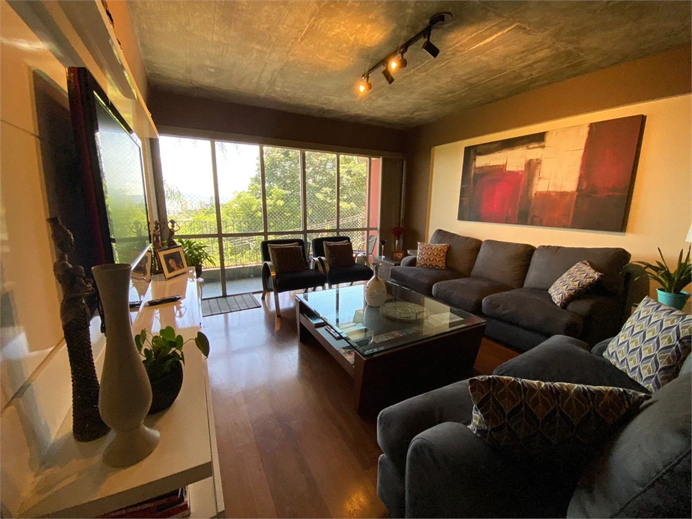 Apartamento à venda com 3 quartos, sendo 1 suíte, em Vila Romana, São Paulo, SP