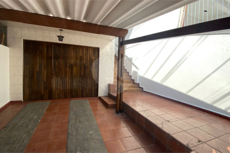 Sobrado à venda com 3 quartos em Parque Independência, São Paulo, SP