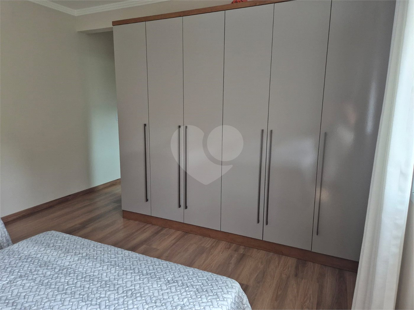 Casa à venda com 3 suítes no condomínio Alpes da Cantareira, Mairiporã - SP