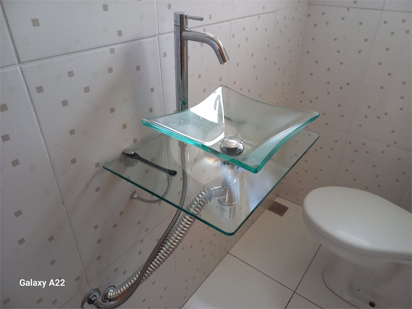 Sobrado à venda com 3 quartos, sendo 1 suíte, em Guaiaúna, São Paulo, SP