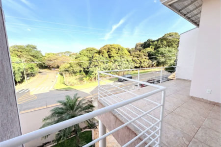 Casa à venda com 3 suítes em Parque Nova Suíça, Valinhos, SP
