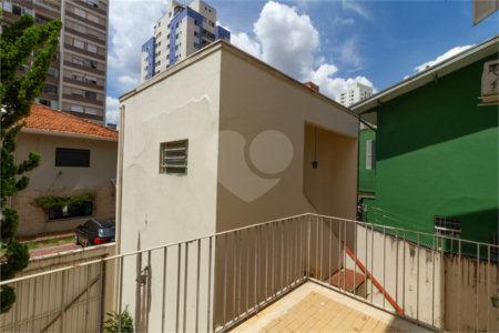 Sobrado à venda com 3 quartos, sendo 1 suíte, em Vila Olímpia, São Paulo, SP