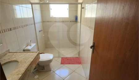 Casa à venda com 4 suítes no condomínio Village de Atibaia, Atibaia - SP