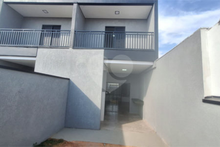 Casa de Vila à venda com 2 suítes em Wanel Ville, Sorocaba, SP