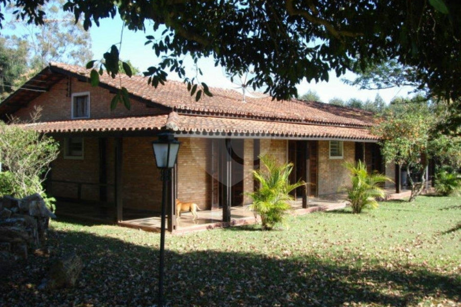 Sítio à venda com 10 quartos em Sítio Arueira, Piracaia, SP