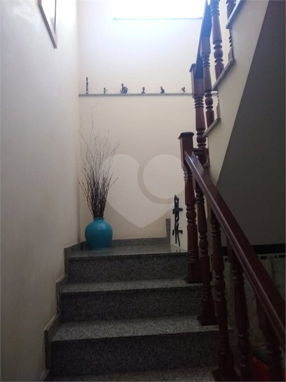 Sobrado à venda com 3 suítes em Vila Nivi, São Paulo, SP