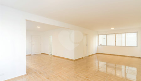 Apartamento à venda com 3 quartos, sendo 1 suíte,  em Itaim Bibi, São Paulo, SP