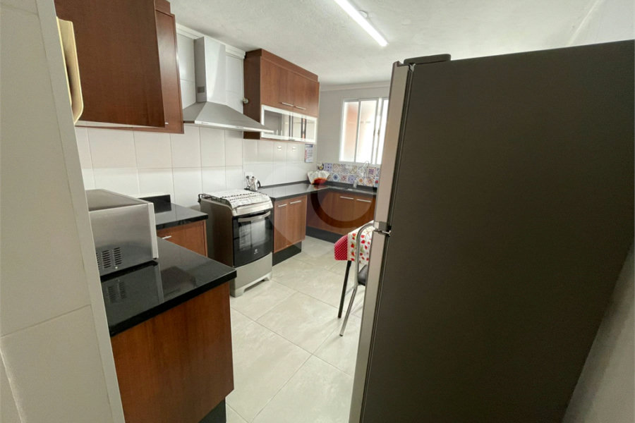 Apartamento na Água Fria – 2 Dormitórios, Cozinha Planejada e Excelente Localização
