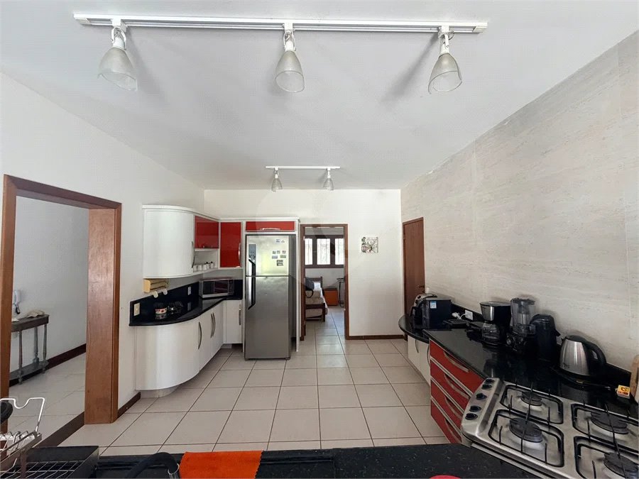 Casa à venda com 4 suítes em Ferradura, Armação dos Búzios, RJ