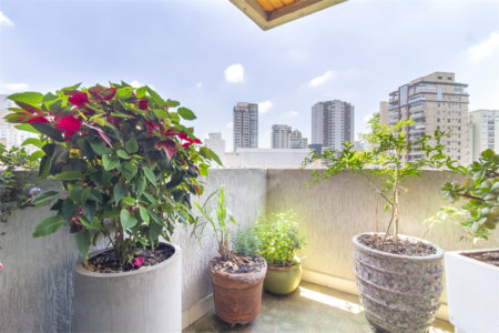 Apartamento à venda com 4 quartos, sendo 2 suítes, em Indianópolis, São Paulo, SP