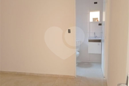 Casa à venda com 2 quartos, sendo 1 suíte,  em Reneville, Mairinque, SP