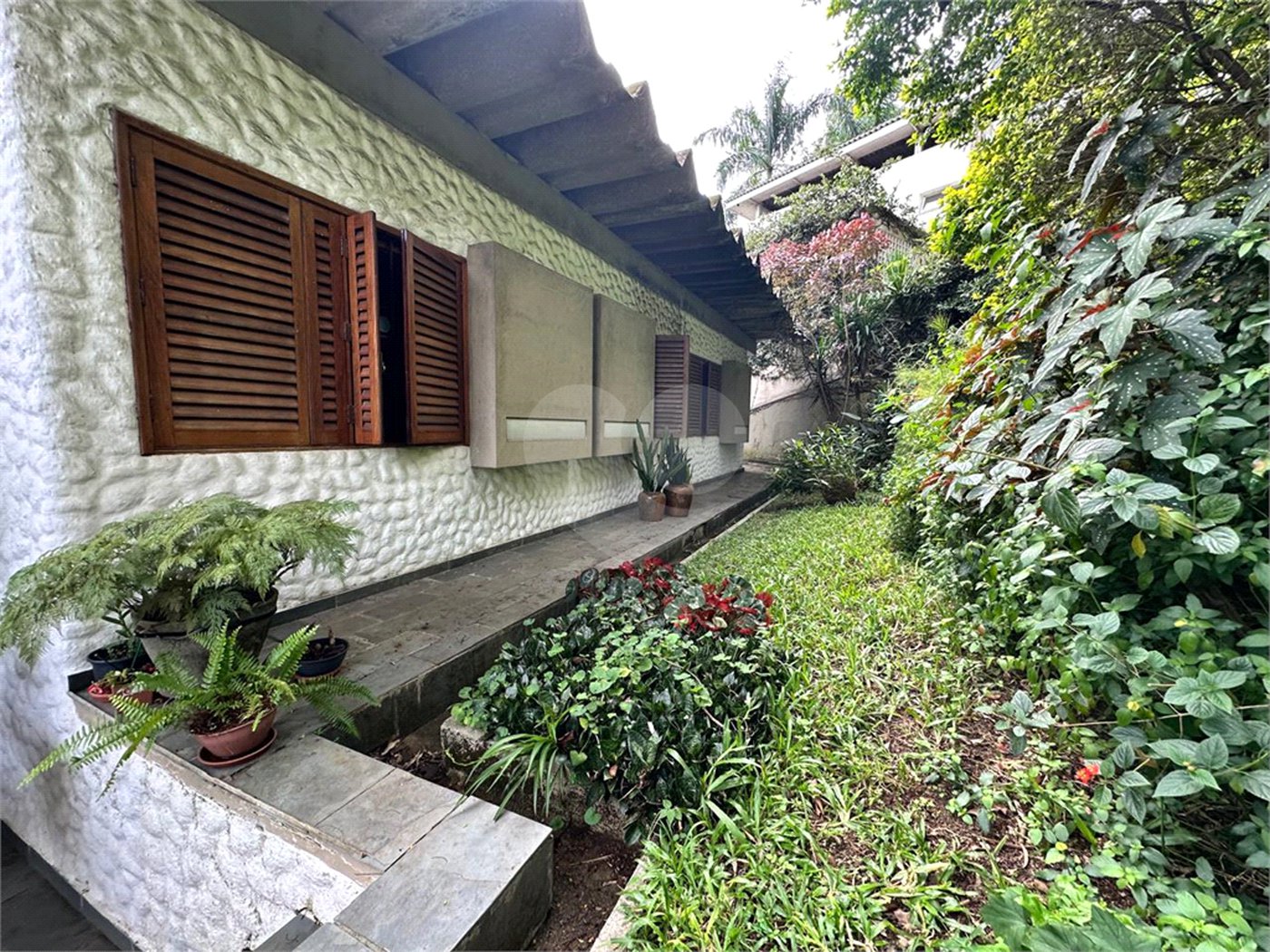 Casa à venda com 3 quartos, sendo 1 suíte, em Jardim Marajoara, São Paulo, SP