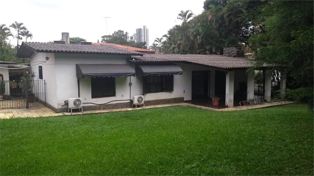 Casa Térrea à venda com 4 quartos, sendo 1 suíte, em Instituto de Previdência, São Paulo, SP