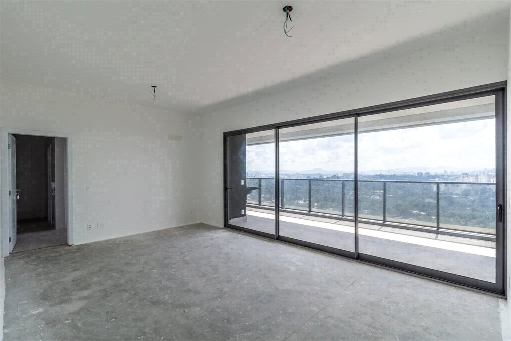 Apartamento à venda ou para alugar com 4 quartos, sendo 3 suítes,  em Jardim Morumbi, São Paulo, SP