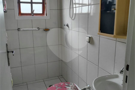 Casa à venda com 4 quartos, sendo 1 suíte, em Jardim Leila, Guarulhos, SP