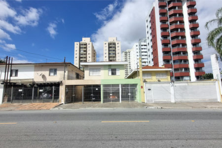 Sobrado para alugar com 3 quartos, sendo 1 suíte,  em Vila Alexandria, São Paulo, SP