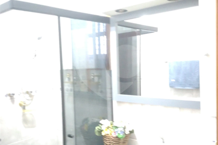 Casa à venda com 4 quartos, sendo 3 suítes, no condomínio Da Serra, São Paulo - SP