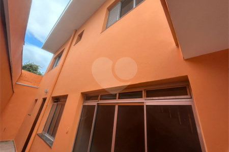 Sobrado para alugar com 2 quartos em Vila Anastácio, São Paulo, SP