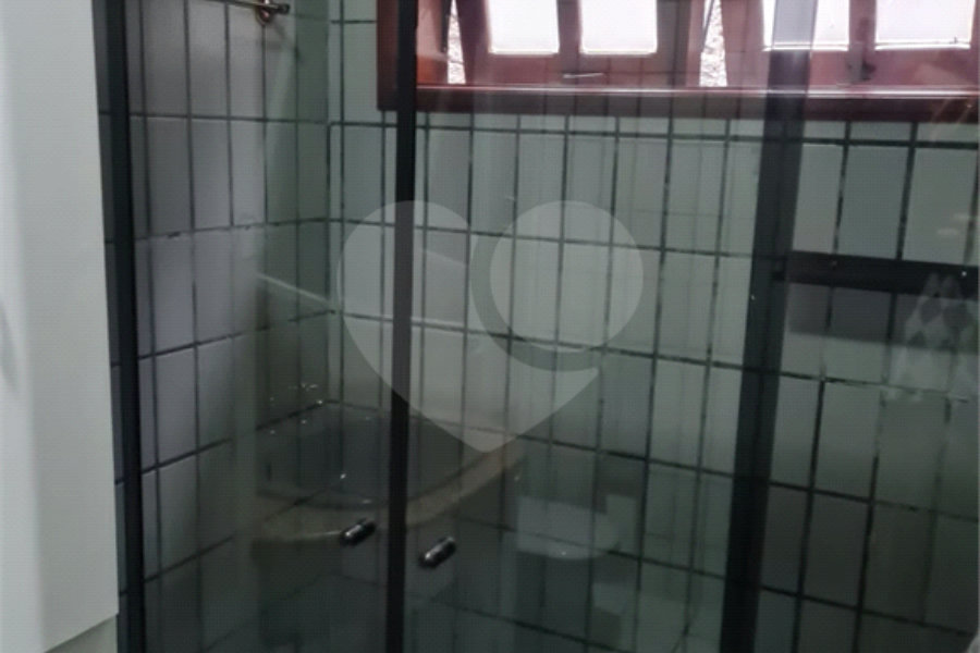 Sobrado à venda com 3 quartos, sendo 1 suíte, em Vila Tibagi, Guarulhos, SP