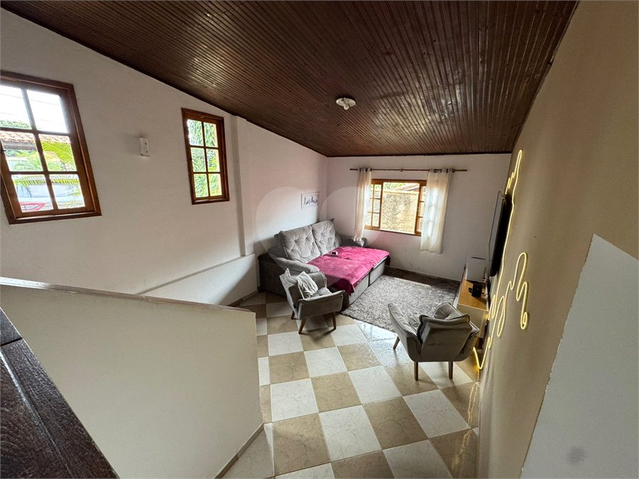 Casa à venda com 3 quartos, sendo 1 suíte, no condomínio Haras São Luiz, Salto - SP