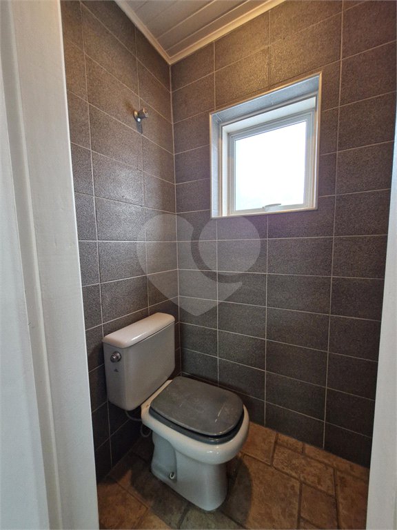 Casa à venda ou para alugar com 5 quartos, sendo 4 suítes,  em Santa Rosa, Vinhedo, SP
