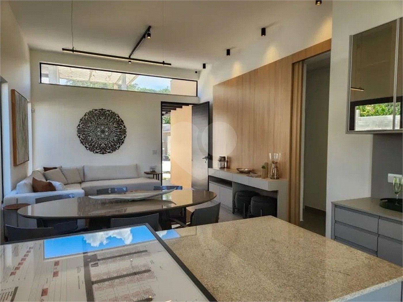 Casa à venda com 3 quartos, sendo 1 suíte, no condomínio Consoli Residencial, Atibaia - SP