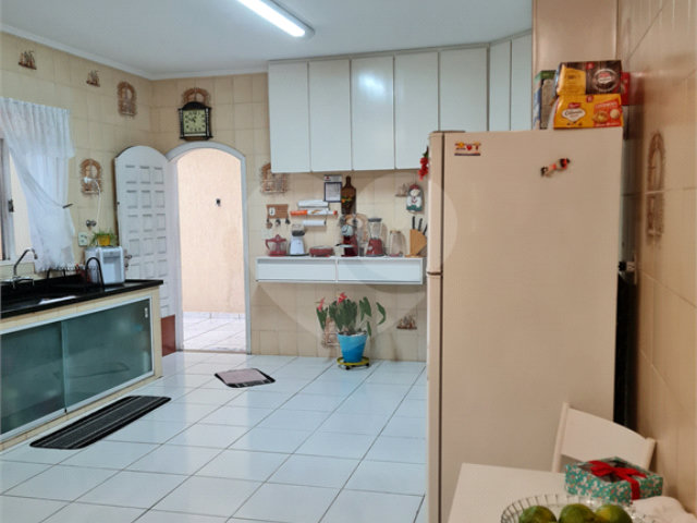 Sobrado à venda com 3 quartos, sendo 1 suíte,  em Vila Ester (zona Norte), São Paulo, SP