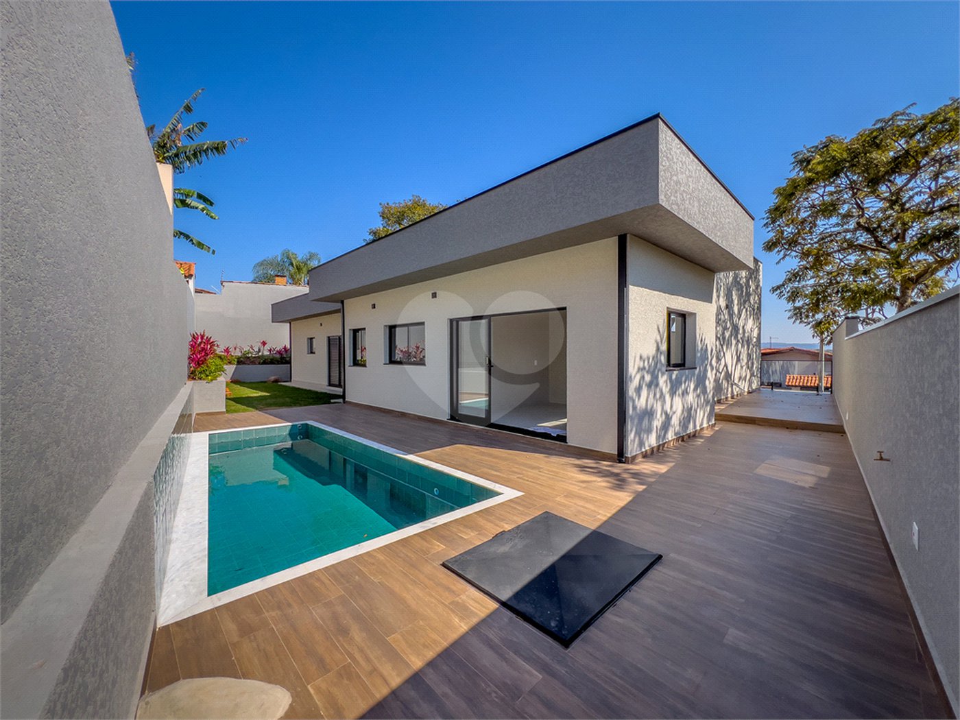 Casa à venda com 3 suítes em Jardim Paulista, Atibaia, SP