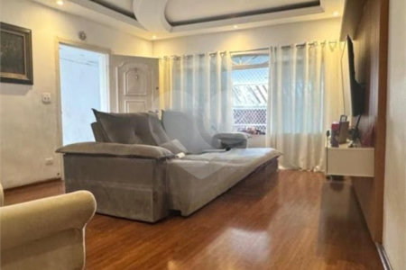 Sobrado à venda com 3 quartos, sendo 2 suítes, em Vila Maria Alta, São Paulo, SP